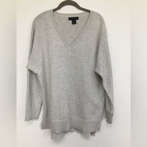 TAHARI Light Grey Oversized Sweater women’s size Medium M​